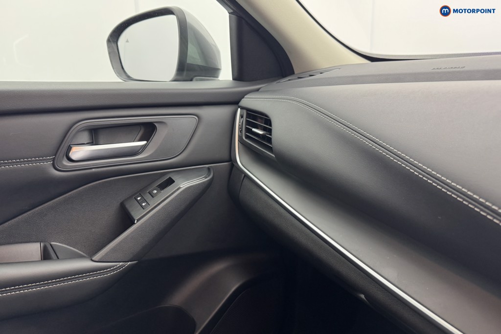 Nissan Qashqai Acenta Premium Manual Petrol SUV - Stock Number (1583029) - 18th supplementary image