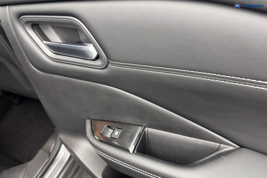 Nissan Qashqai Acenta Premium Manual Petrol SUV - Stock Number (1583029) - 25th supplementary image