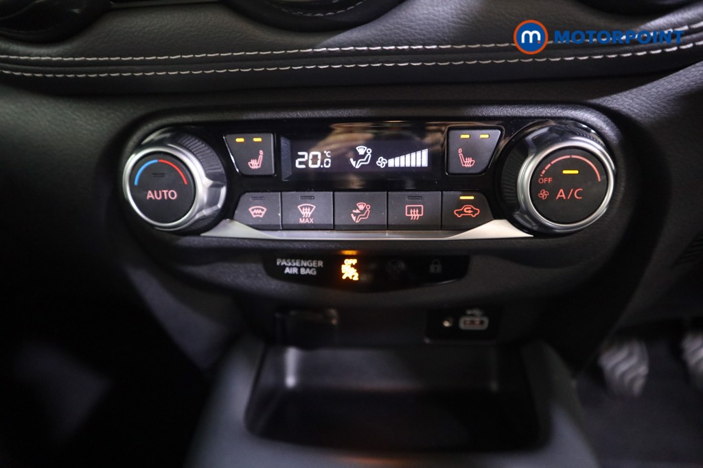 Nissan Juke N-Connecta Manual Petrol SUV - Stock Number (1583269) - 7th supplementary image