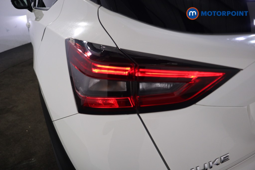 Nissan Juke N-Connecta Manual Petrol SUV - Stock Number (1583269) - 17th supplementary image