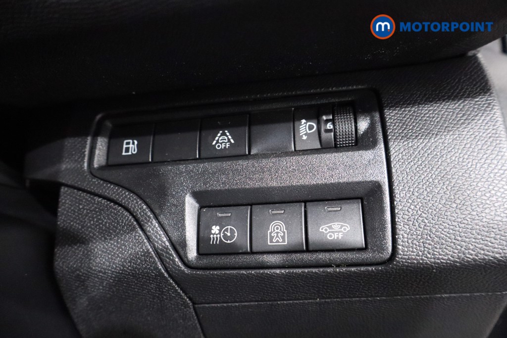 Peugeot 3008 Allure Automatic Petrol Plug-In Hybrid SUV - Stock Number (1583586) - 20th supplementary image