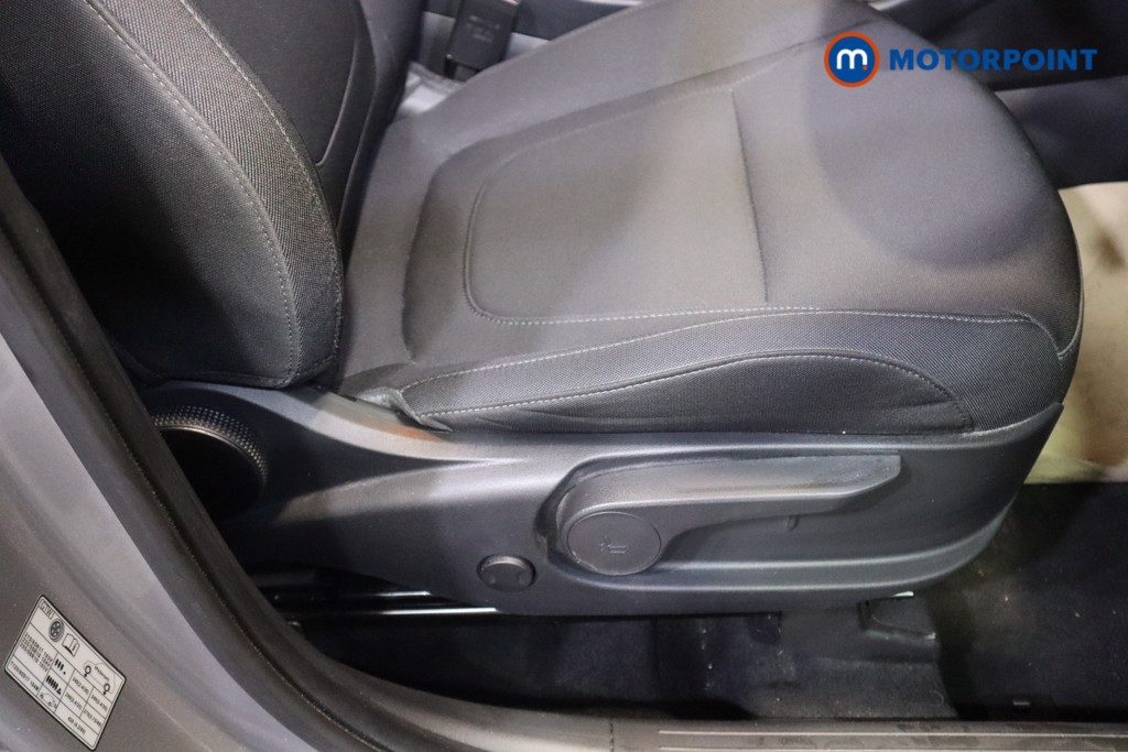 Hyundai Tucson Se Connect Manual Petrol SUV - Stock Number (1583737) - 16th supplementary image