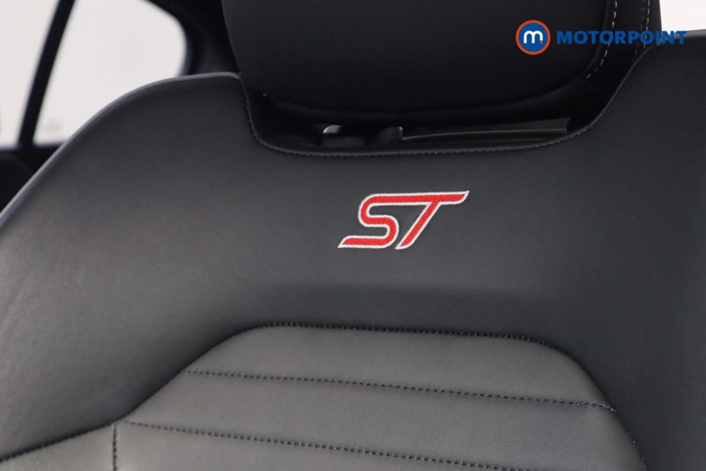 Ford Focus ST Manual Petrol Hatchback - Stock Number (1583936) - 14th supplementary image
