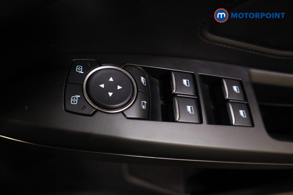 Ford Focus St-Line Automatic Diesel Hatchback - Stock Number (1583944) - 8th supplementary image