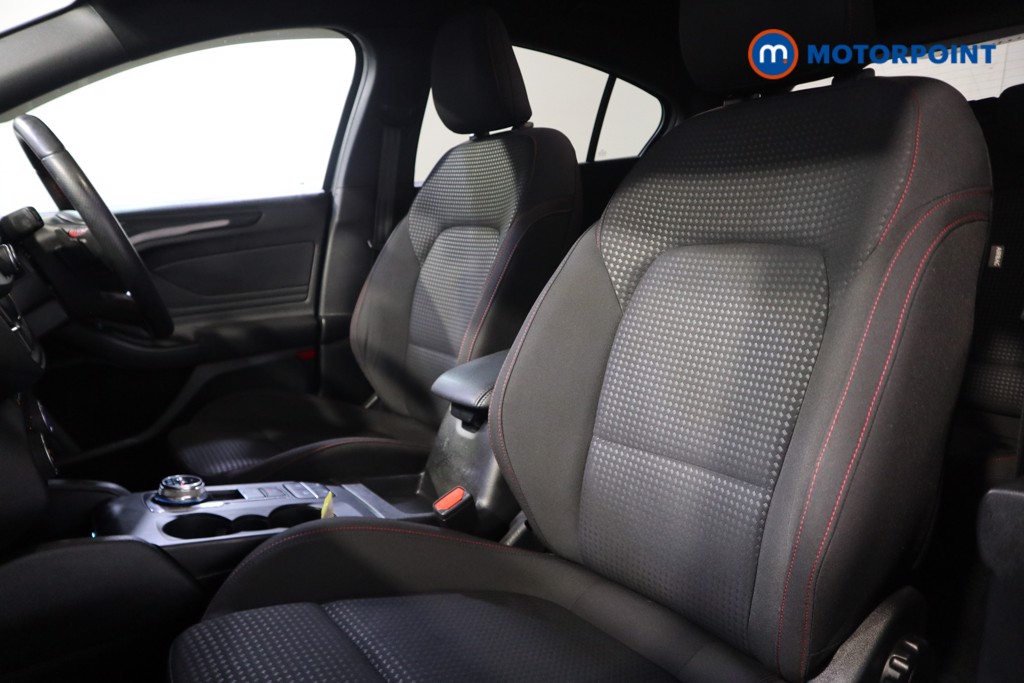 Ford Focus St-Line Automatic Diesel Hatchback - Stock Number (1583944) - 10th supplementary image