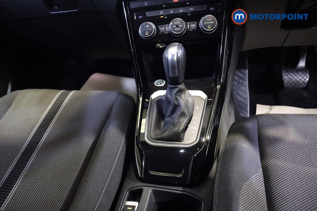 Volkswagen T-Roc Black Edition Automatic Petrol SUV - Stock Number (1583970) - 6th supplementary image
