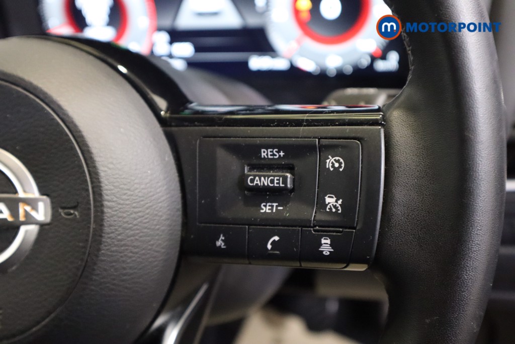 Nissan Qashqai N-Connecta Manual Petrol SUV - Stock Number (1584083) - 14th supplementary image