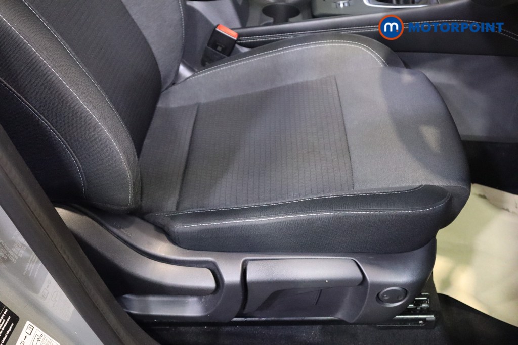 Nissan Qashqai N-Connecta Manual Petrol SUV - Stock Number (1584083) - 17th supplementary image