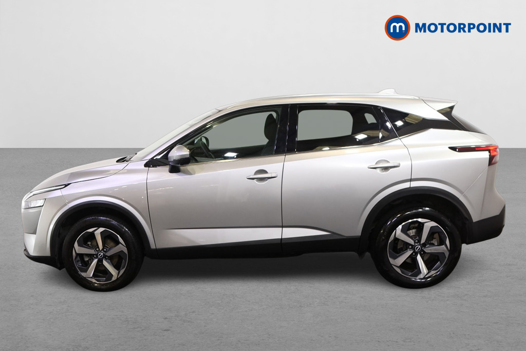 Nissan Qashqai N-Connecta Manual Petrol SUV - Stock Number (1584083) - Passenger side