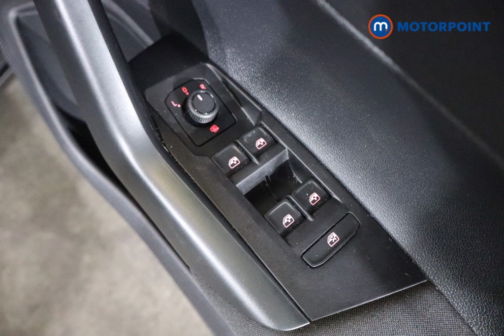 Volkswagen Polo Match Manual Petrol Hatchback - Stock Number (1584160) - 17th supplementary image