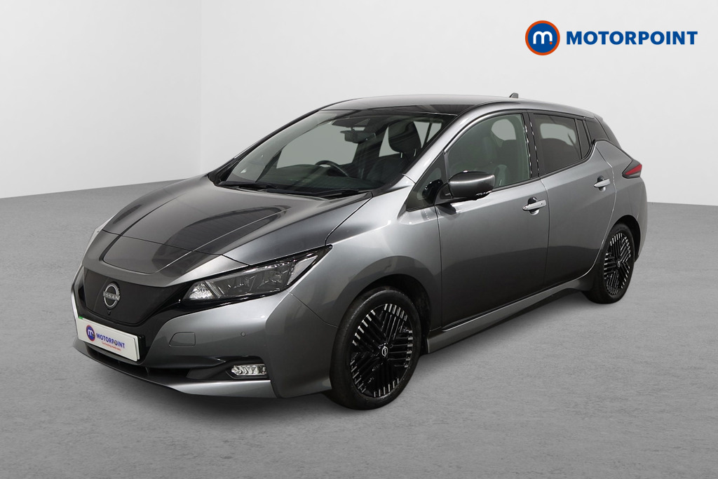 Nissan Leaf Tekna Automatic Electric Hatchback - Stock Number (1584164) - Passenger side front corner