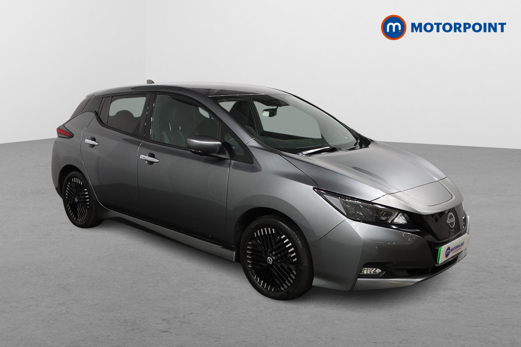 Nissan Leaf Tekna Automatic Electric Hatchback - Stock Number (1584164) - Drivers side front corner