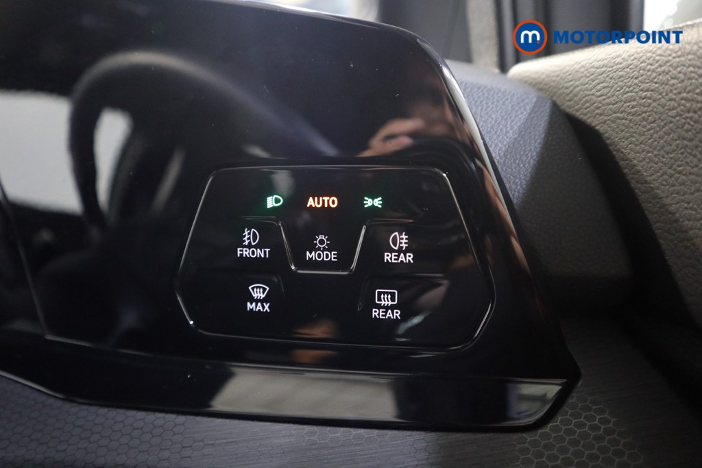 Volkswagen Golf GTE Automatic Petrol Plug-In Hybrid Hatchback - Stock Number (1584184) - 7th supplementary image