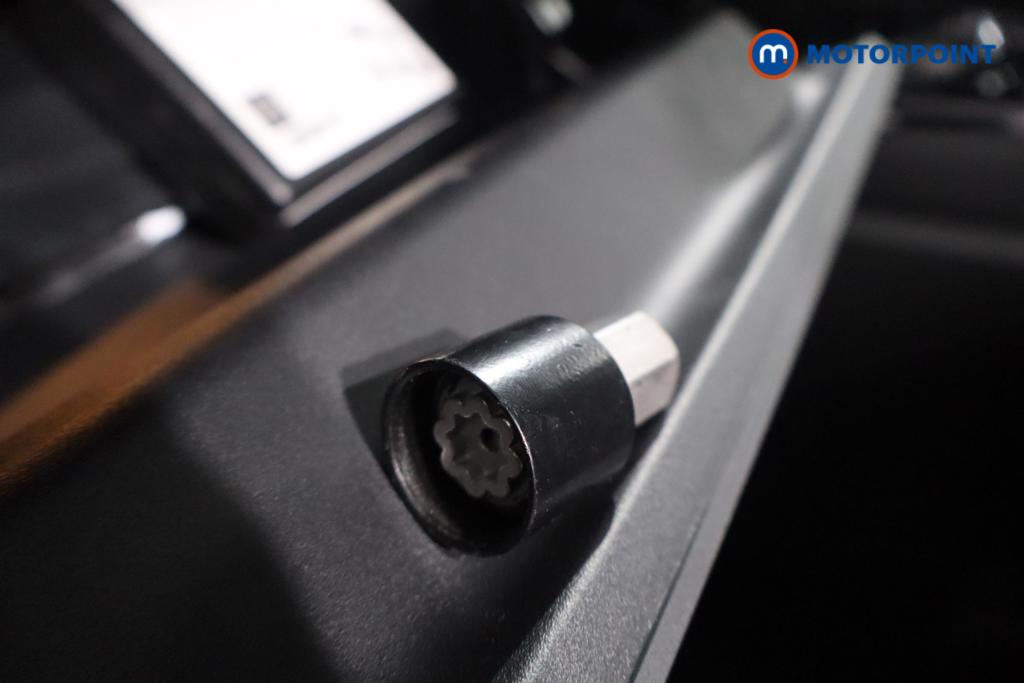 Mercedes-Benz CLA Amg Line Automatic Petrol Plug-In Hybrid Coupe - Stock Number (1584440) - 14th supplementary image