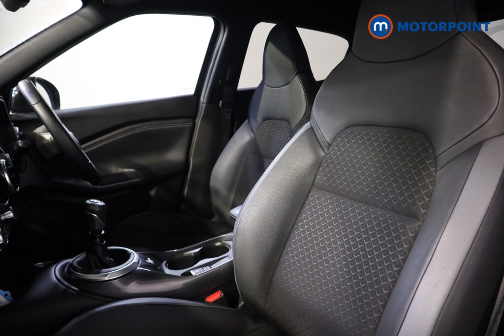 Nissan Juke N-Connecta Manual Petrol SUV - Stock Number (1584513) - 9th supplementary image
