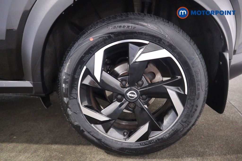 Nissan Juke N-Connecta Manual Petrol SUV - Stock Number (1584513) - 16th supplementary image