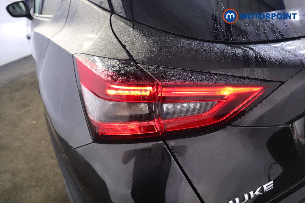 Nissan Juke N-Connecta Manual Petrol SUV - Stock Number (1584513) - 18th supplementary image