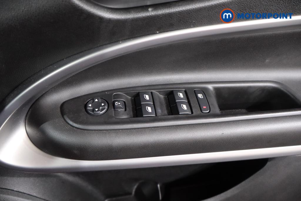 Jeep Avenger Summit Automatic Electric SUV - Stock Number (1584615) - 8th supplementary image