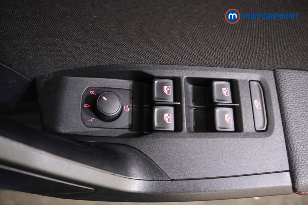 Seat Arona FR Manual Petrol SUV - Stock Number (1584643) - 9th supplementary image