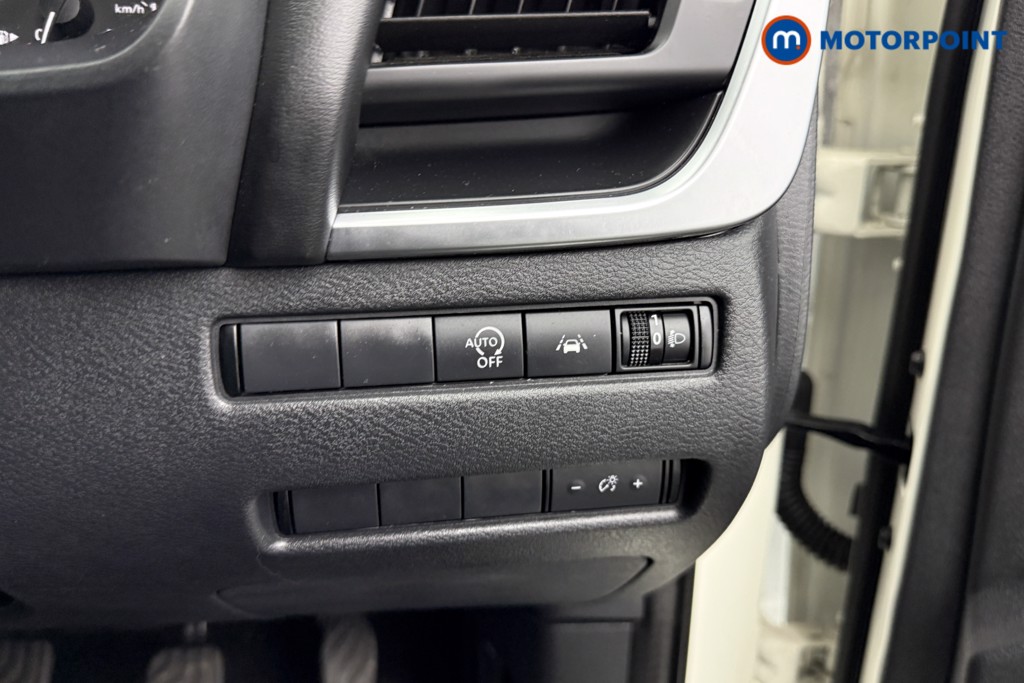 Nissan Qashqai Acenta Premium Manual Petrol SUV - Stock Number (1584935) - 13th supplementary image