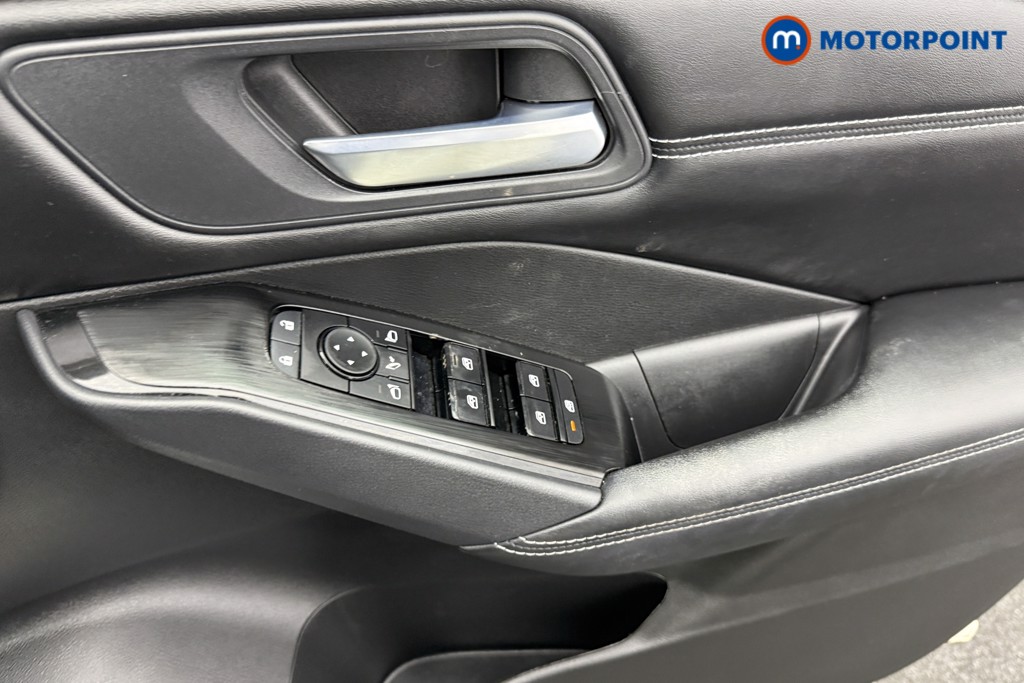 Nissan Qashqai Acenta Premium Manual Petrol SUV - Stock Number (1584935) - 14th supplementary image
