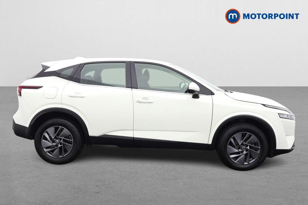 Nissan Qashqai Acenta Premium Manual Petrol SUV - Stock Number (1584935) - Drivers side