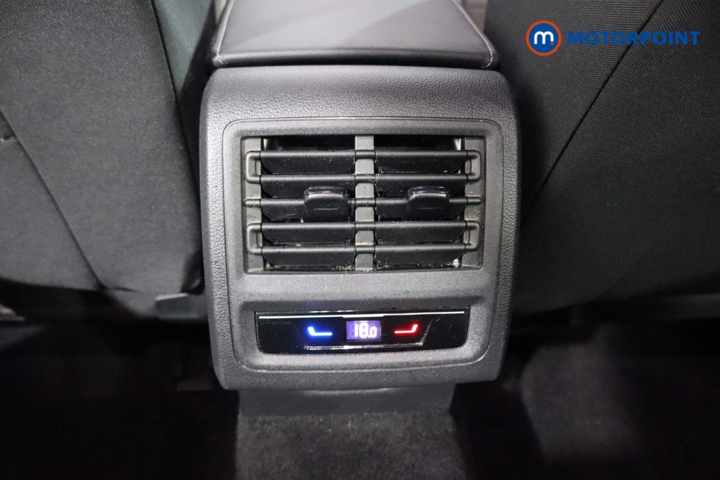 Volkswagen Golf Style Edition Manual Petrol Hatchback - Stock Number (1585162) - 23rd supplementary image