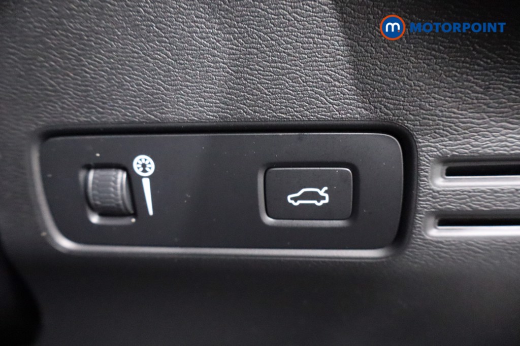 Volvo Xc40 R Design Automatic Petrol SUV - Stock Number (1585229) - 16th supplementary image