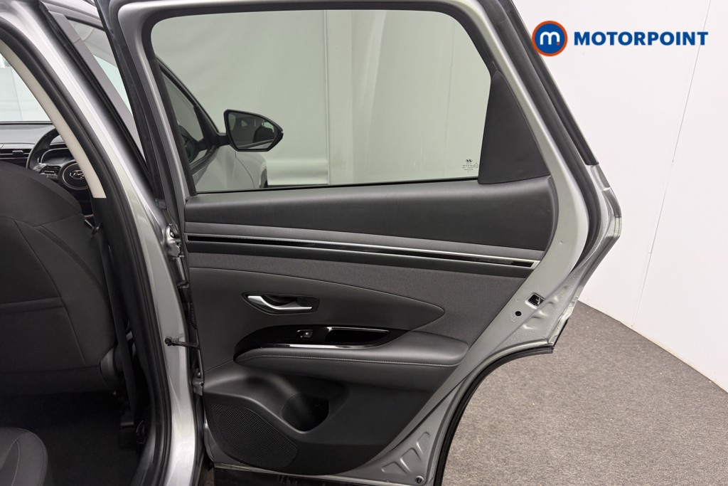 Hyundai Tucson Se Connect Manual Petrol SUV - Stock Number (1585230) - 15th supplementary image