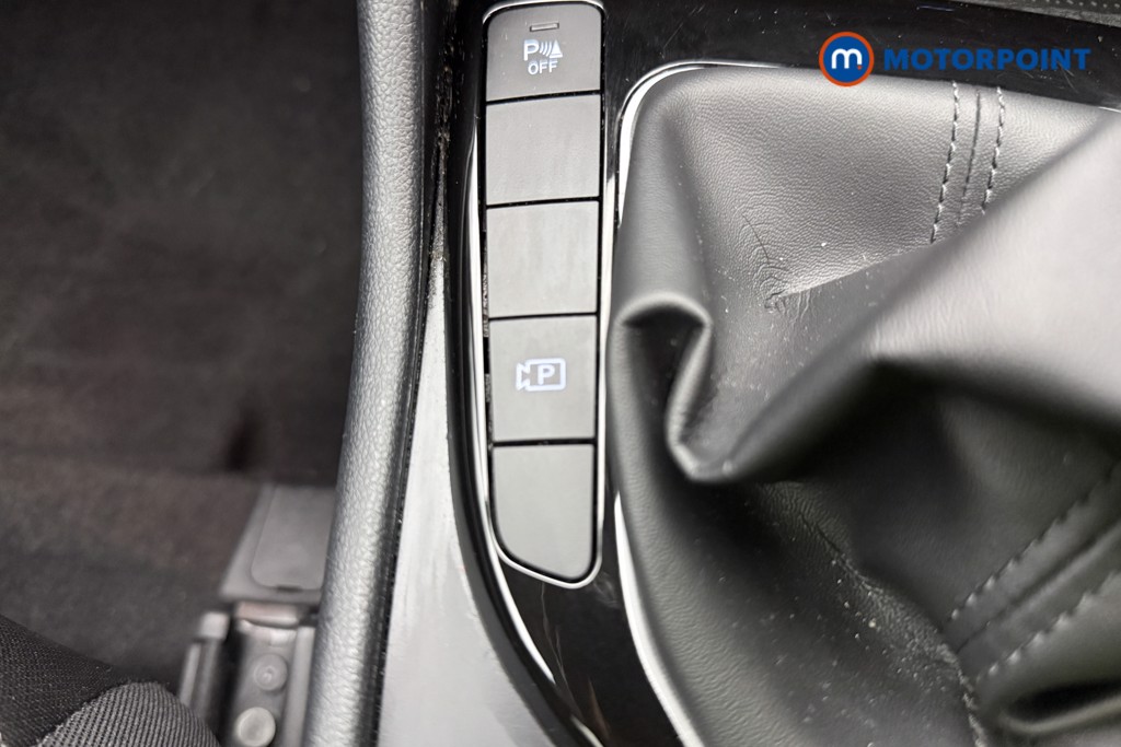 Hyundai Tucson Se Connect Manual Petrol SUV - Stock Number (1585230) - 23rd supplementary image