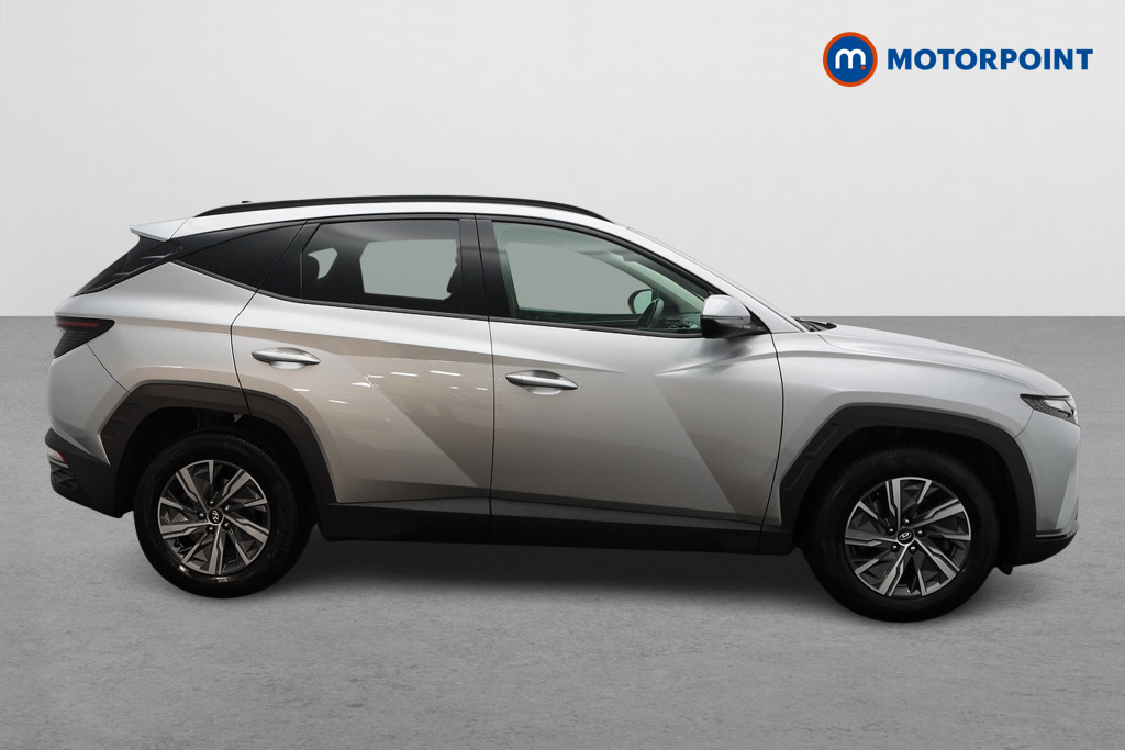 Hyundai Tucson Se Connect Manual Petrol SUV - Stock Number (1585230) - Drivers side