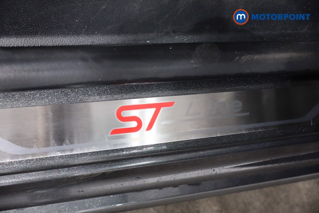 Ford Focus St-Line Edition Manual Petrol Hatchback - Stock Number (1585428) - 21st supplementary image