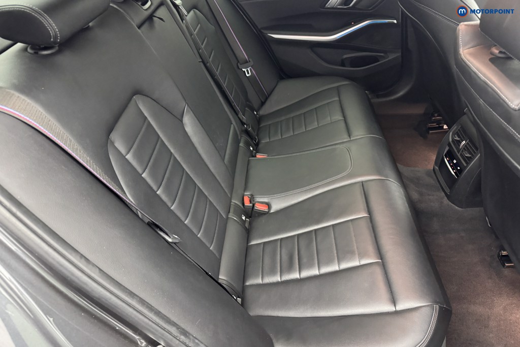 BMW 3 Series M Sport Automatic Petrol Plug-In Hybrid Saloon - Stock Number (1585579) - 4th supplementary image