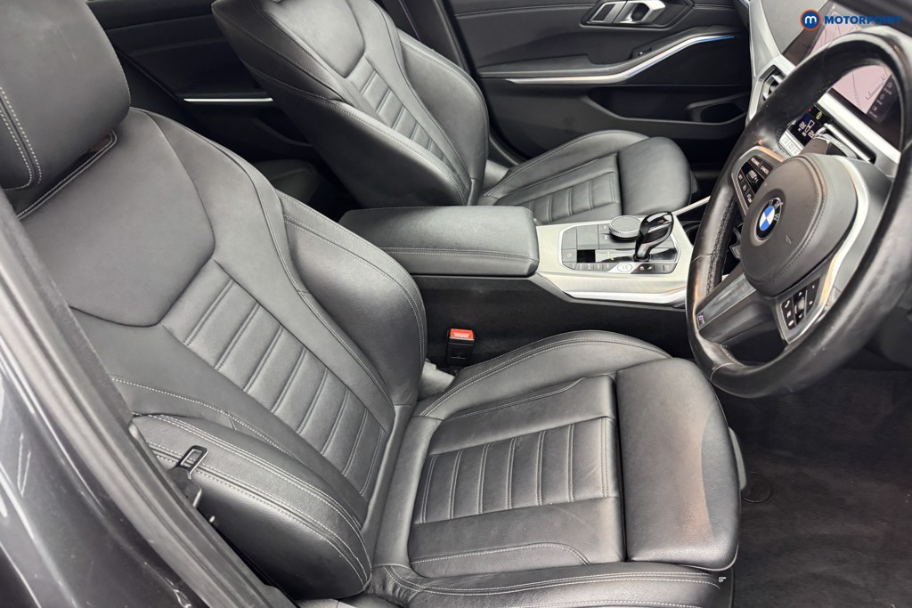 BMW 3 Series M Sport Automatic Petrol Plug-In Hybrid Saloon - Stock Number (1585579) - 5th supplementary image