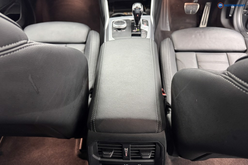 BMW 3 Series M Sport Automatic Petrol Plug-In Hybrid Saloon - Stock Number (1585579) - 11th supplementary image