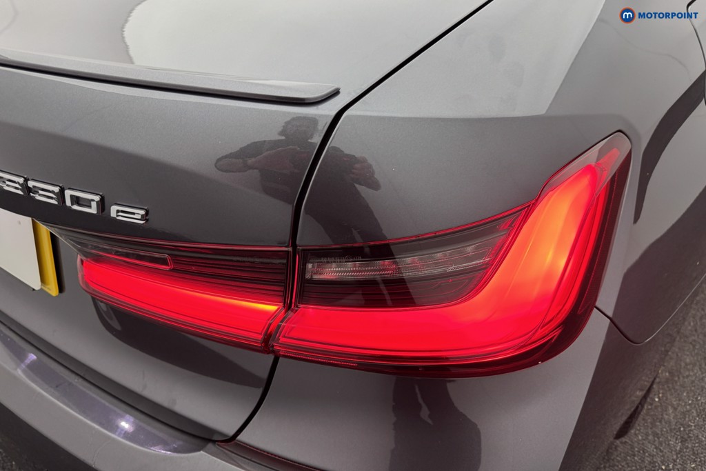 BMW 3 Series M Sport Automatic Petrol Plug-In Hybrid Saloon - Stock Number (1585579) - 30th supplementary image
