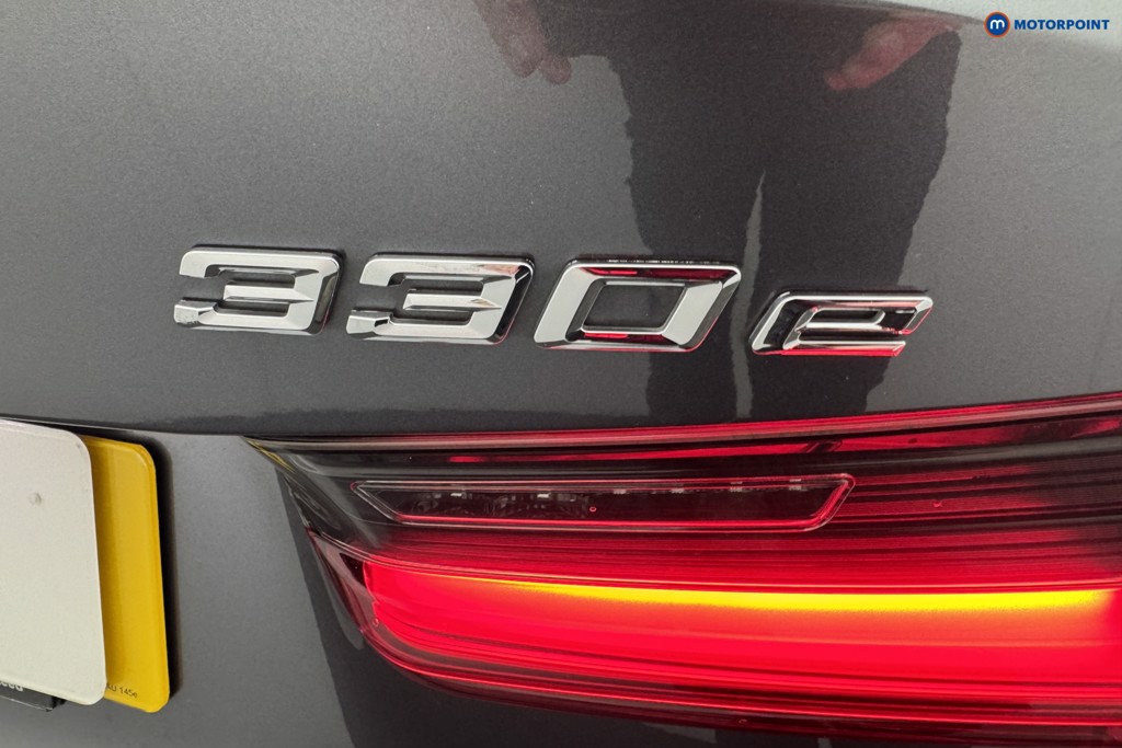 BMW 3 Series M Sport Automatic Petrol Plug-In Hybrid Saloon - Stock Number (1585579) - 31st supplementary image