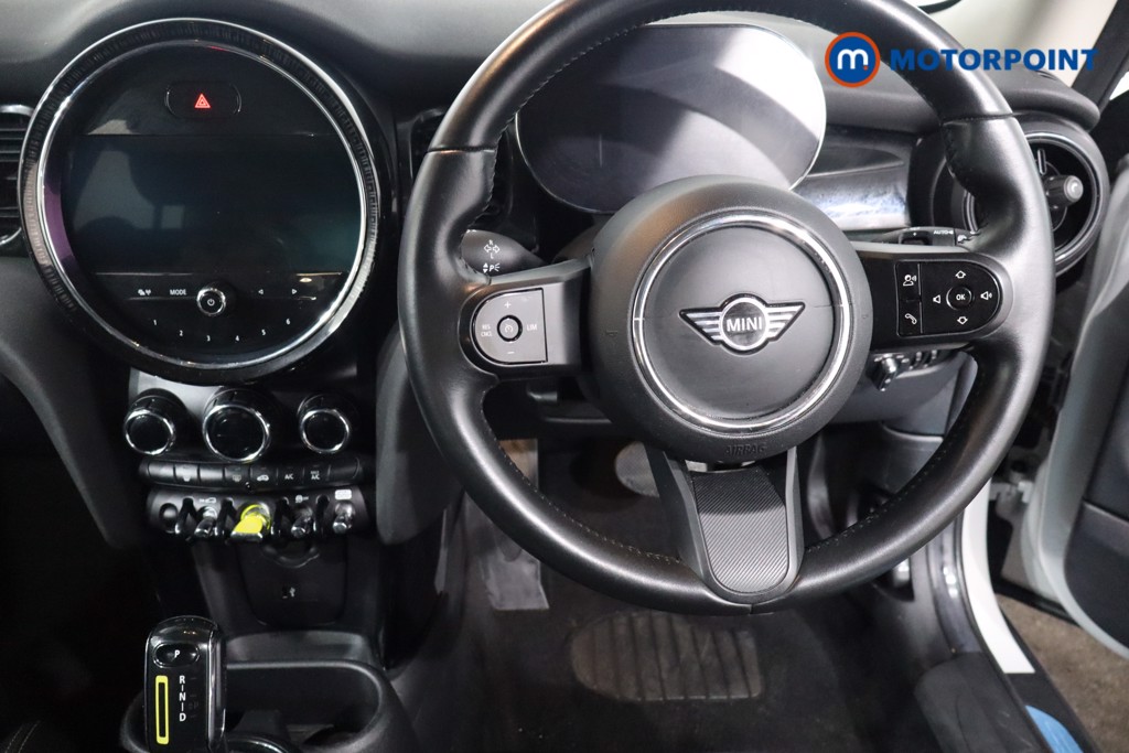 Mini Hatchback Cooper S Level 1 Automatic Electric Hatchback - Stock Number (1585620) - 3rd supplementary image