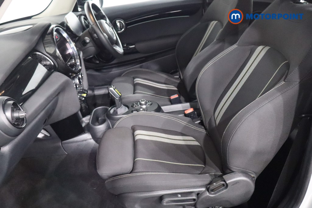 Mini Hatchback Cooper S Level 1 Automatic Electric Hatchback - Stock Number (1585620) - 4th supplementary image