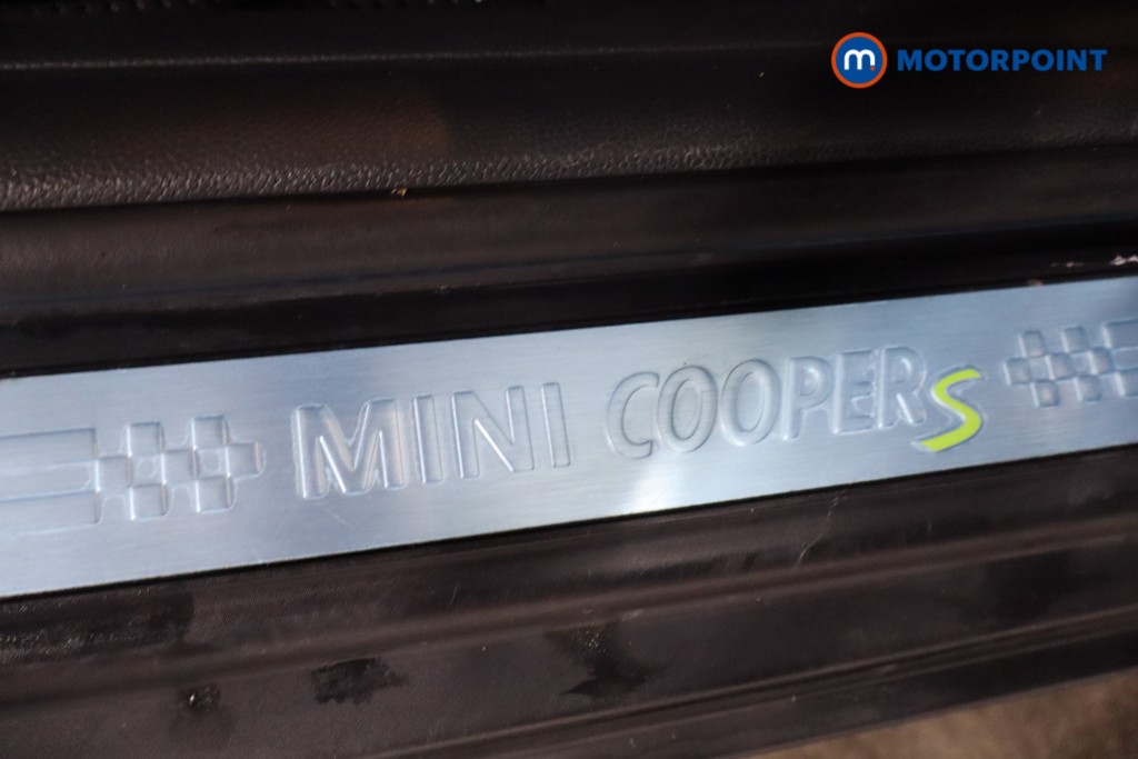 Mini Hatchback Cooper S Level 1 Automatic Electric Hatchback - Stock Number (1585620) - 23rd supplementary image