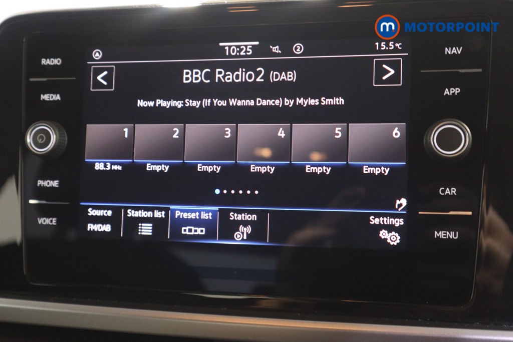 Volkswagen T-Roc Life Manual Petrol SUV - Stock Number (1585687) - 2nd supplementary image