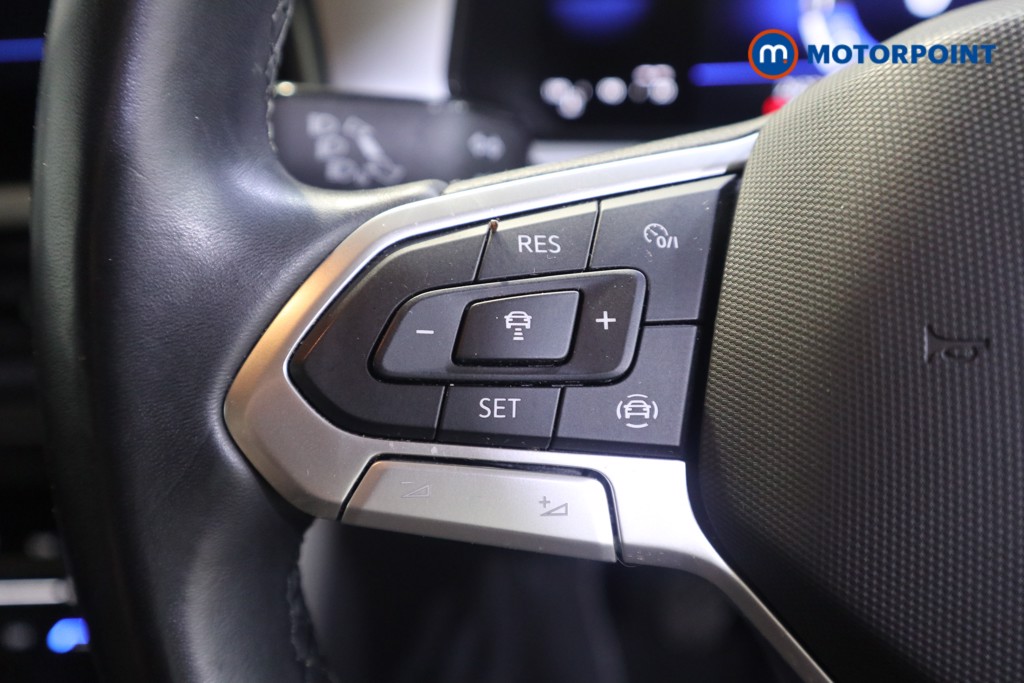 Volkswagen T-Roc Life Manual Petrol SUV - Stock Number (1585687) - 5th supplementary image