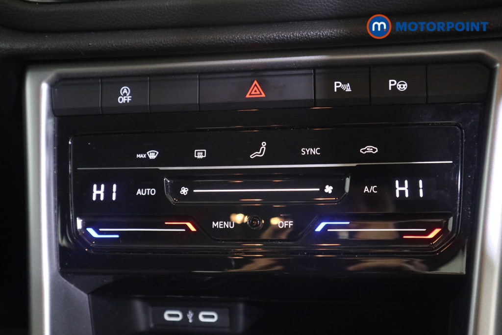 Volkswagen T-Roc Life Manual Petrol SUV - Stock Number (1585687) - 7th supplementary image