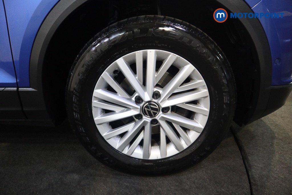 Volkswagen T-Roc Life Manual Petrol SUV - Stock Number (1585687) - 13th supplementary image