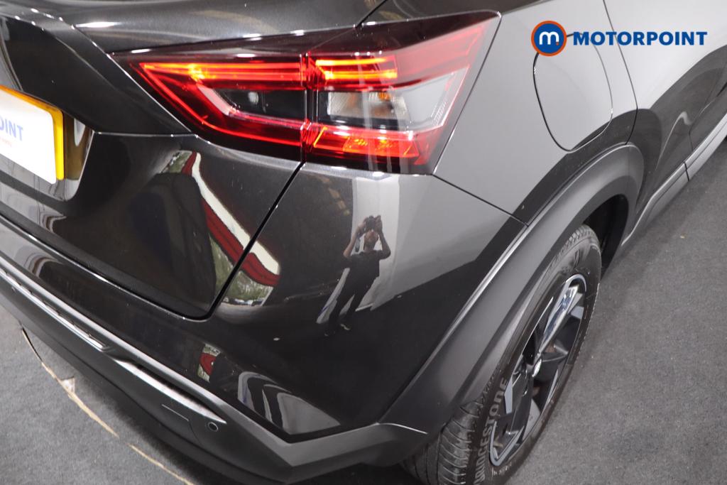 Nissan Juke N-Connecta Automatic Petrol SUV - Stock Number (1585783) - 15th supplementary image