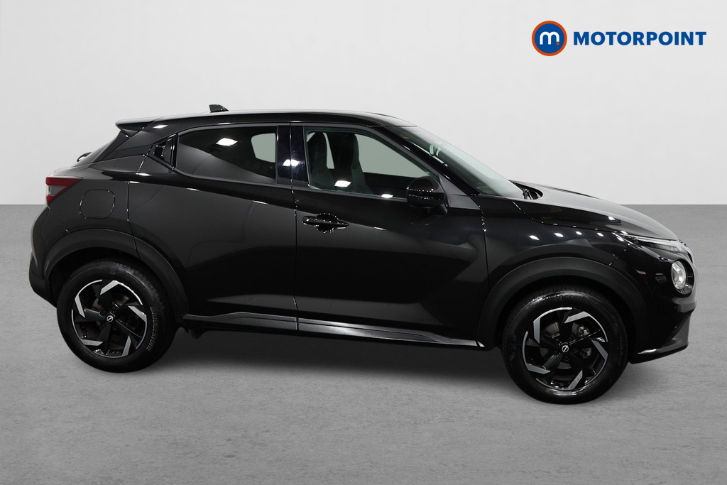 Nissan Juke N-Connecta Automatic Petrol SUV - Stock Number (1585783) - Drivers side