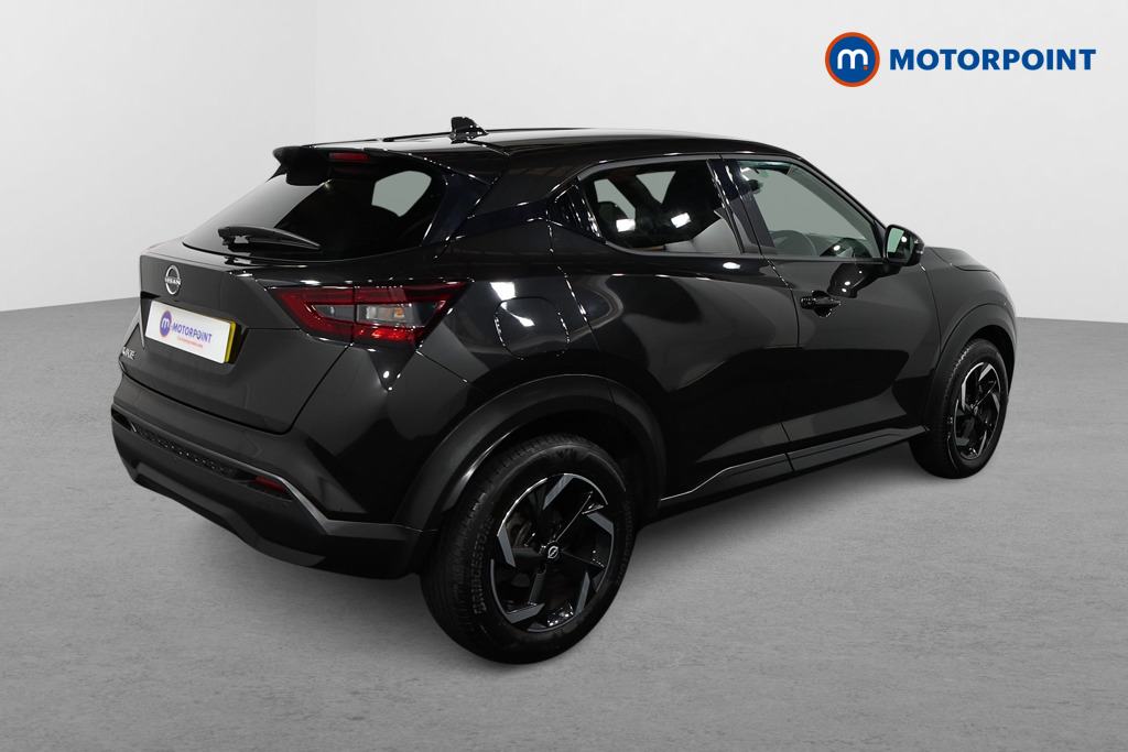 Nissan Juke N-Connecta Automatic Petrol SUV - Stock Number (1585783) - Drivers side rear corner