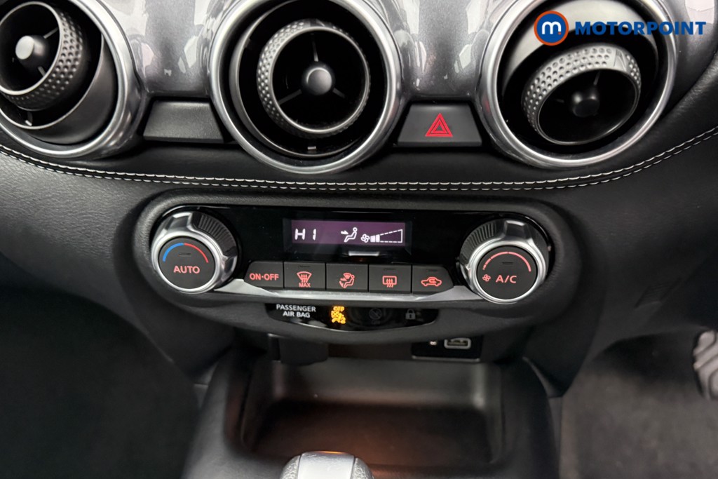 Nissan Juke N-Connecta Automatic Petrol SUV - Stock Number (1585807) - 11th supplementary image