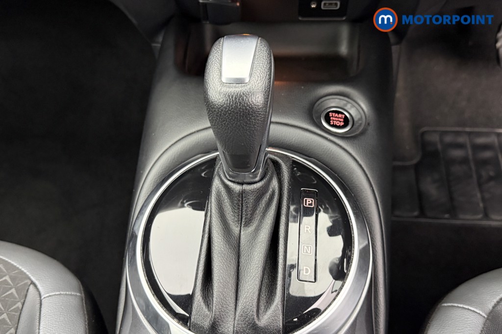 Nissan Juke N-Connecta Automatic Petrol SUV - Stock Number (1585807) - 12th supplementary image