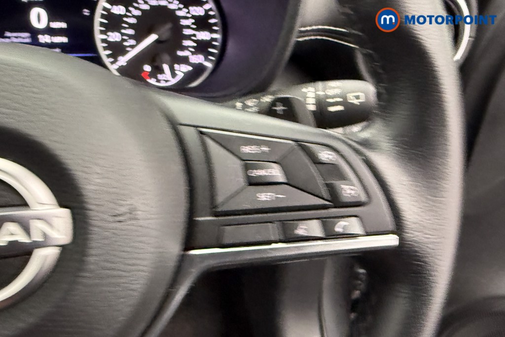 Nissan Juke N-Connecta Automatic Petrol SUV - Stock Number (1585807) - 14th supplementary image
